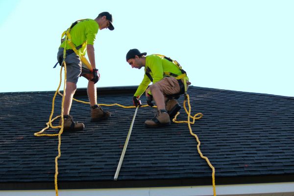 How a Trusted Roofing Company in Omaha Protects Your Home from Harsh Weather Conditions