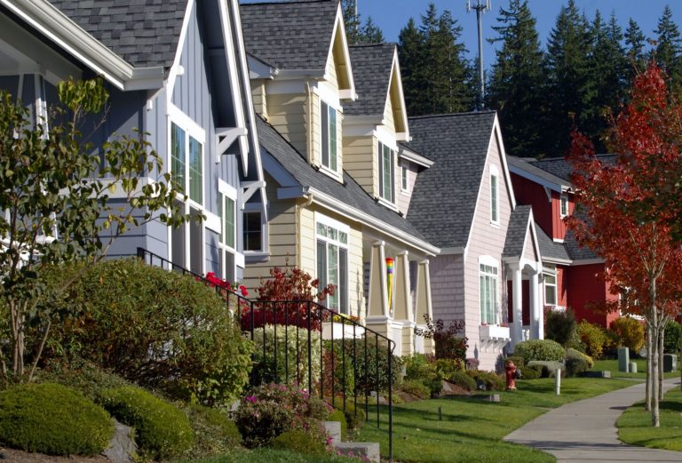 Why Choosing a Small Town Might Be Your Best Move Yet